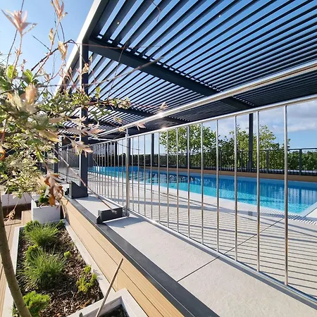 Seaside Garden Blue 斯维诺乌伊希切