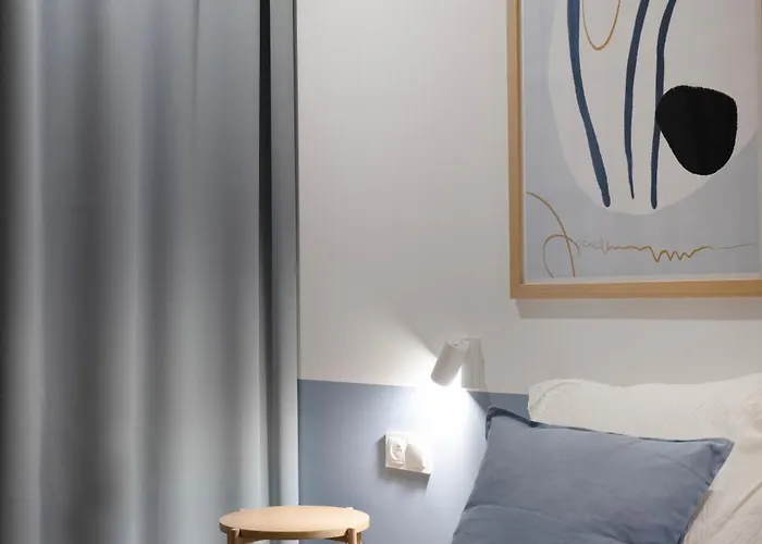 Seaside Garden Blue Свиноуйсьце